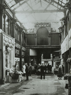 Wedding Dress Shops Glasgow on Our Lb Glasgow Argyle And Lineups Of Glasgows Argyll Arcade