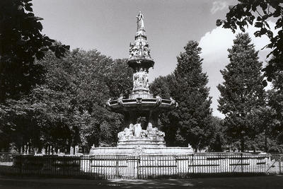 Doulton Fountain