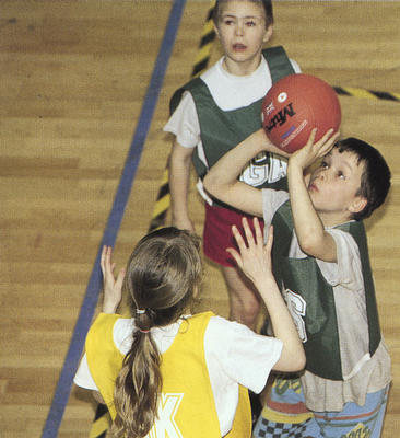 Mini-netball