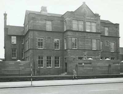 Alexandra Parade Primary School