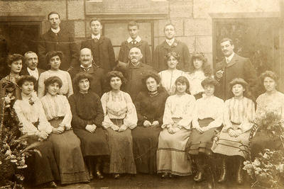 Memorial at Garnethill Synagogue, 1903