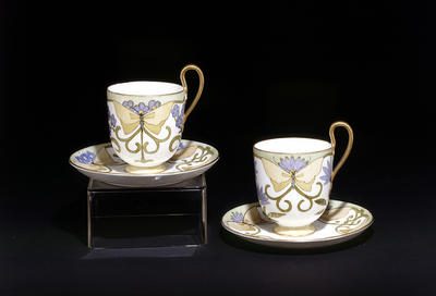 Helen Walton tea set