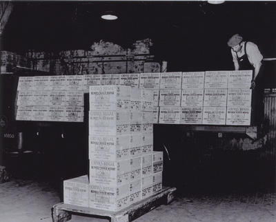 Loading casks