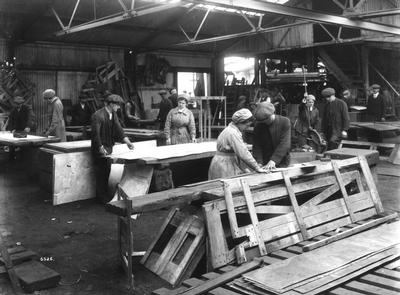 Tinplate Shop, Linthouse Shipyard, 1916